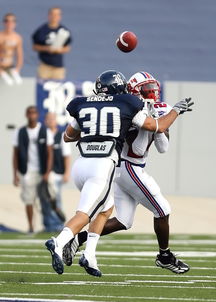 乐鱼体育app-年轻球员打破传统，成为球队新动力，年轻球员足球